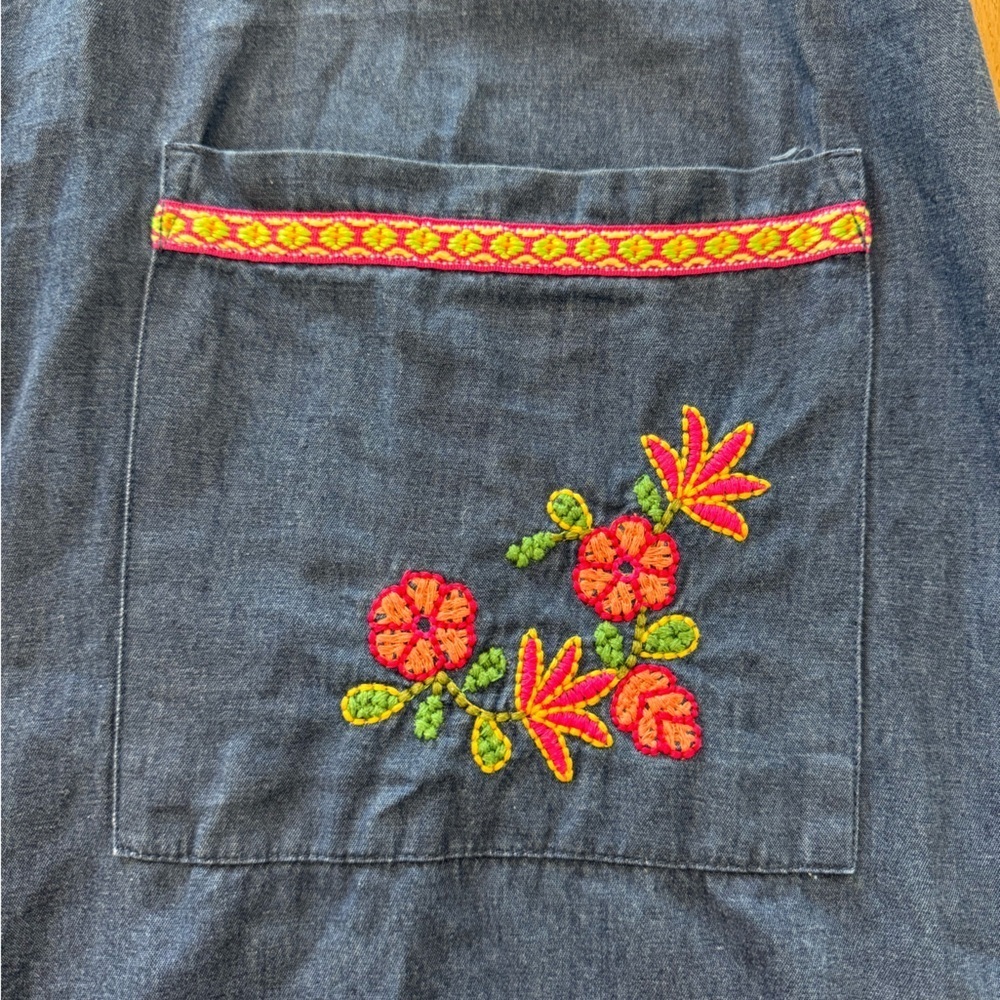 Go Softly Patio Denim House Dress Floral Embroidery Sz L full zip Cottage-core - Picture 7 of 9